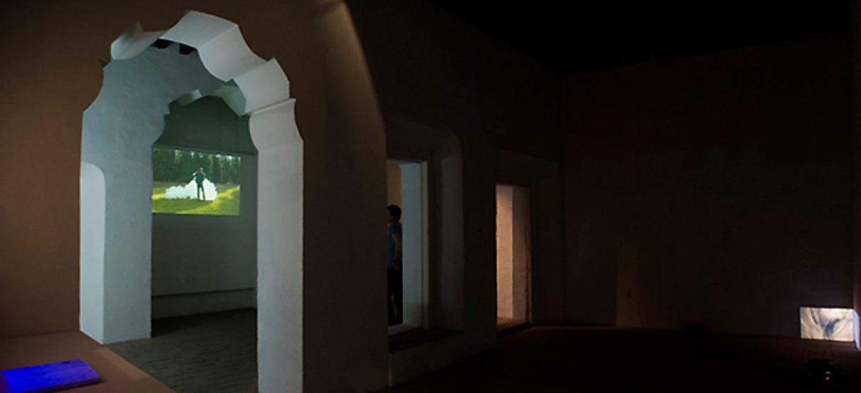 http://www.bea.mirunadragan.com/files/gimgs/th-18_CloudExhibit-1Long-web.jpg