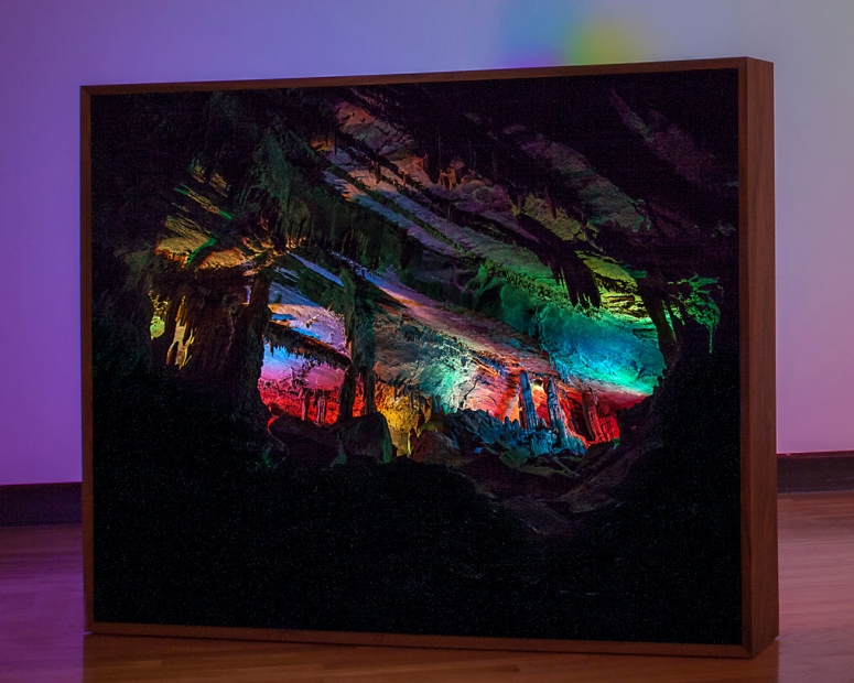 http://www.bea.mirunadragan.com/files/gimgs/th-28_IMG_9069_LightboxCave_W.jpg